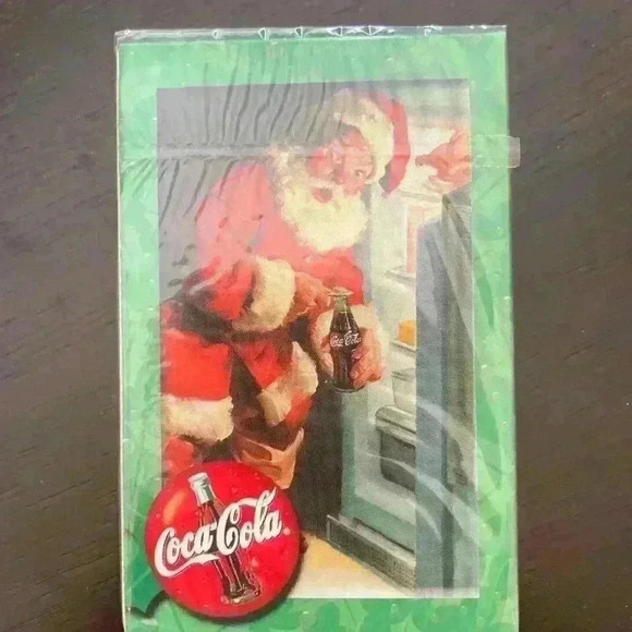 Coca Cola Vintage Santa Collectors Tin with two decks of cards NWT in BOX - Picture 8 of 14